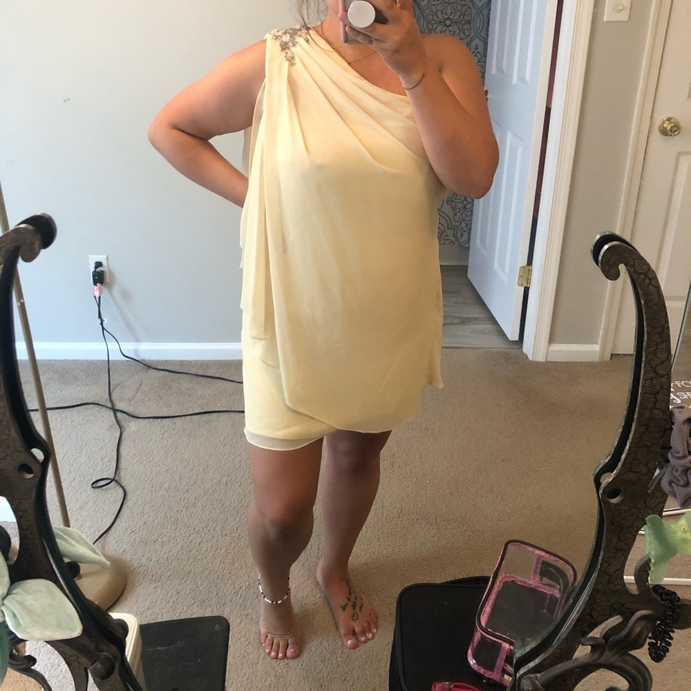 One shoulder dress